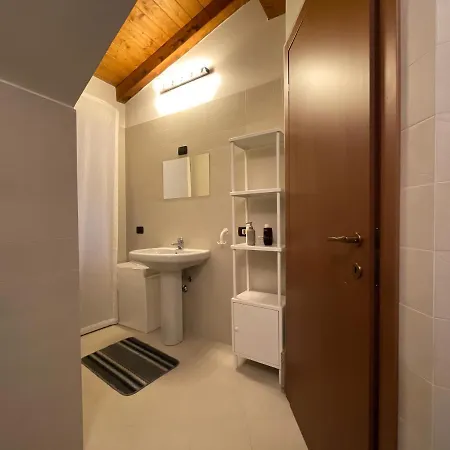 Entire Accommodation With Private Garden Near Milan And Lake Como - Free Parking - Family Friendly Seregno Exterior photo