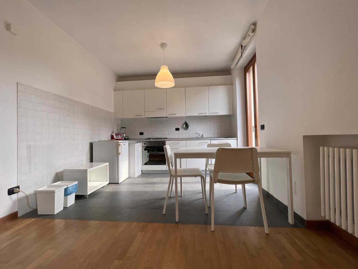 Apartment Entire With Private Garden Near Milan And - Free Parking - Family Friendly *