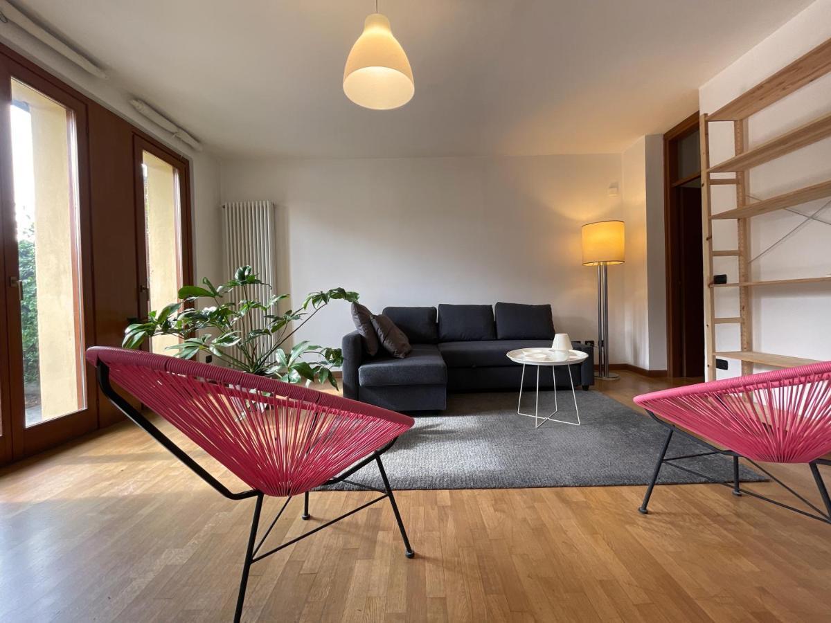 Entire With Private Garden Near Milan And - Free Parking - Family Friendly Apartment Seregno