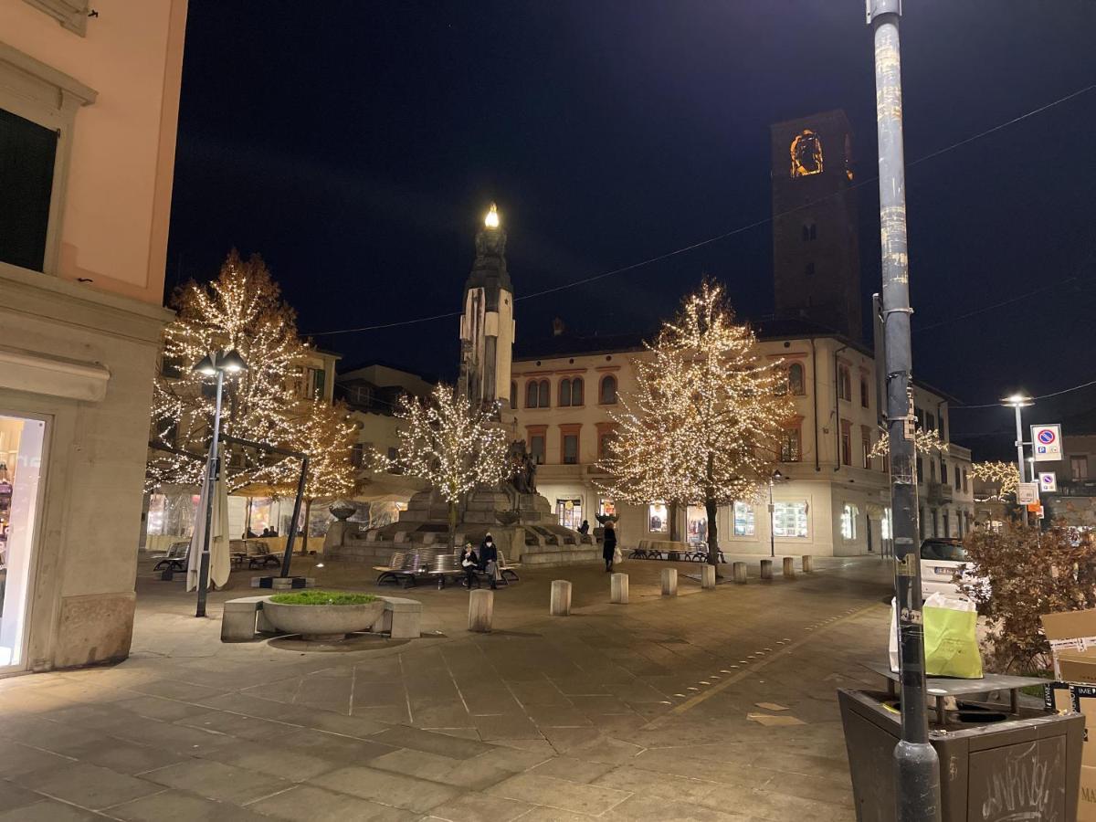 Apartment Entire With Private Garden Near Milan And - Free Parking - Family Friendly *